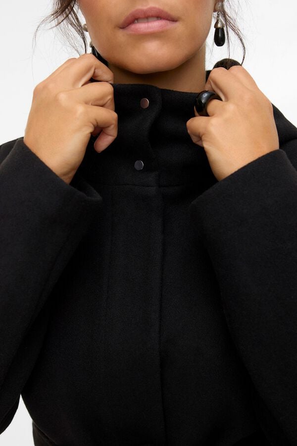 Vero Moda Curve Sobretudo de fazenda Preto
