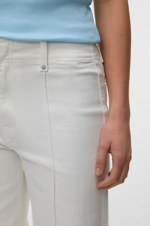 Vero Moda Cal&ccedil;a larga em ganga Branco
