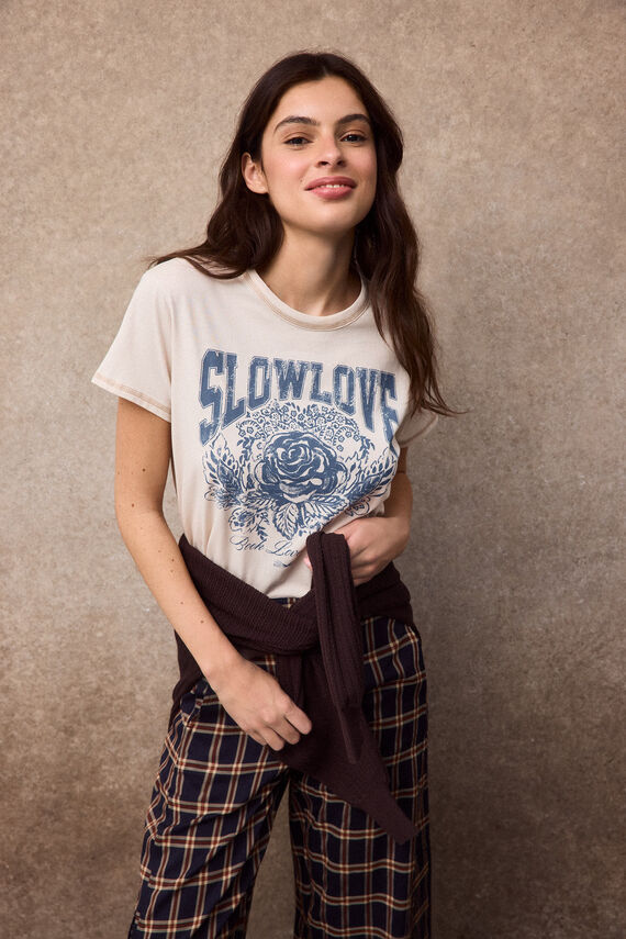 Camiseta rosa SlowLove