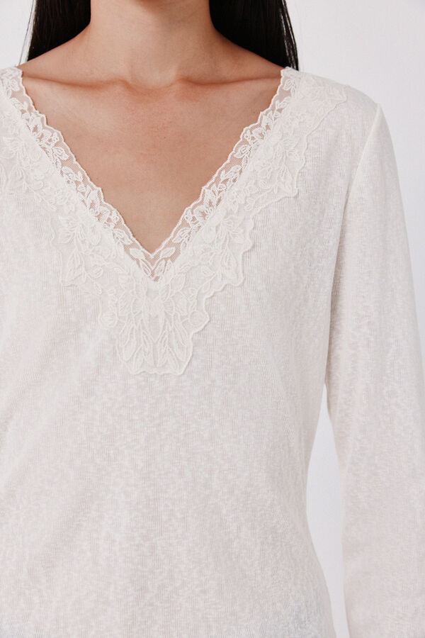 Cortefiel Lace neckline T-shirt Ivory