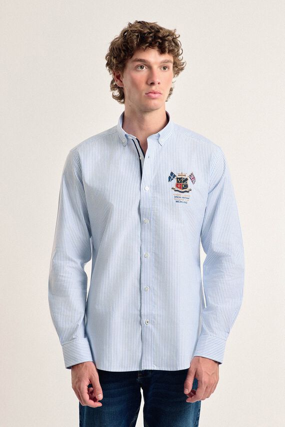 Camisa hombre Valecuatro celeste modelo banderas
