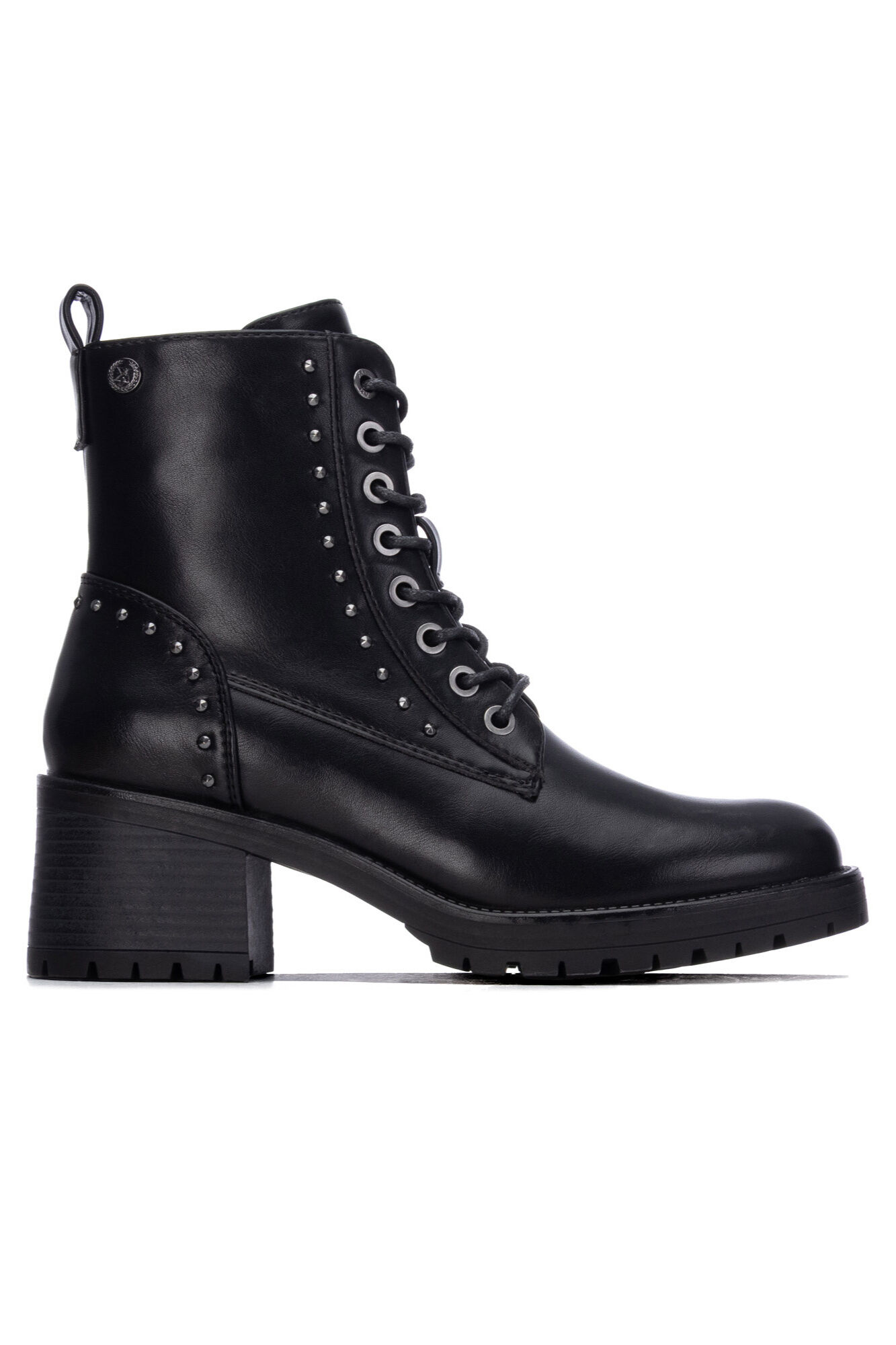 XTI Botim de salto militar