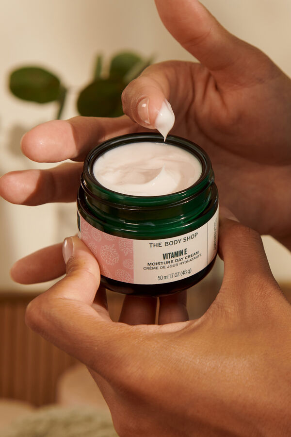The Body Shop Crema de Día Vitamina E 50ml Multicolor
