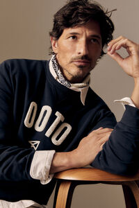 OOTO Sudadera logo cuello redondo