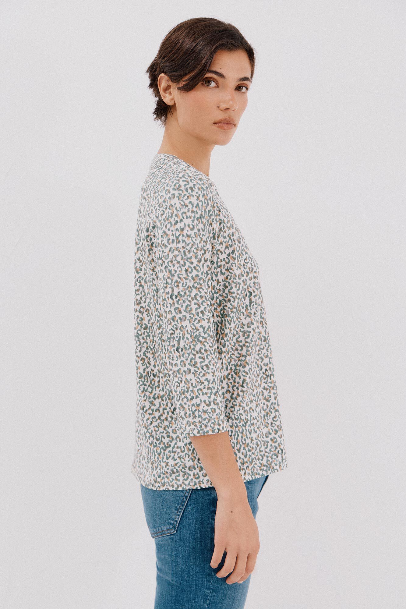 Cortefiel Basic mandarin neckline -shirt