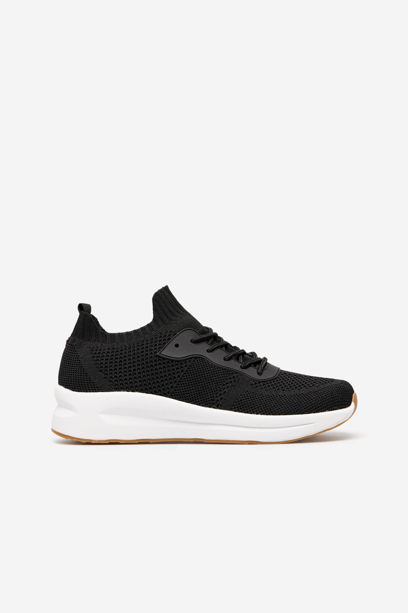 How do flyknit new arrivals trainers fit