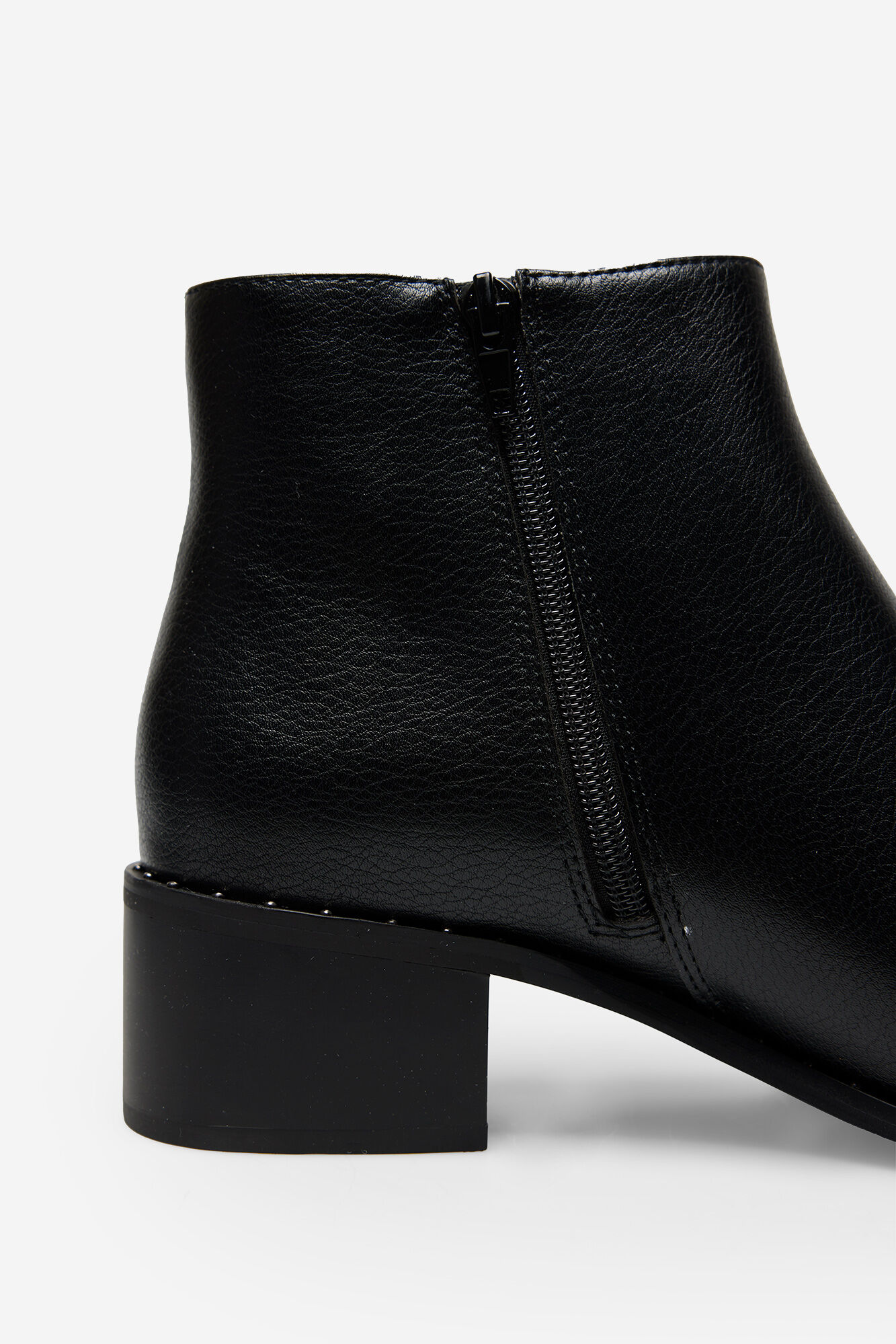 Studded ankle boots Women s shoes Cortefiel