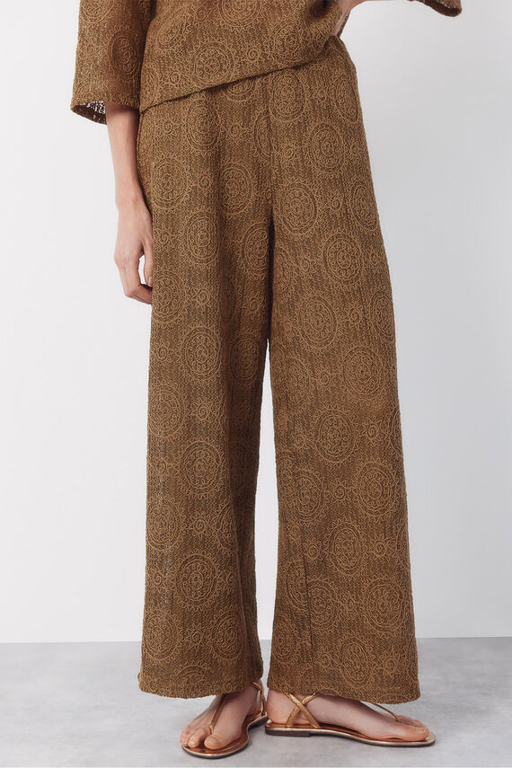 Pantalón punto crochet