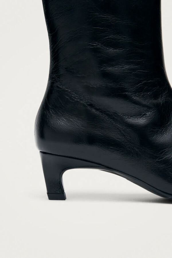 Alohas Botins em couro Ambar Rift Preto