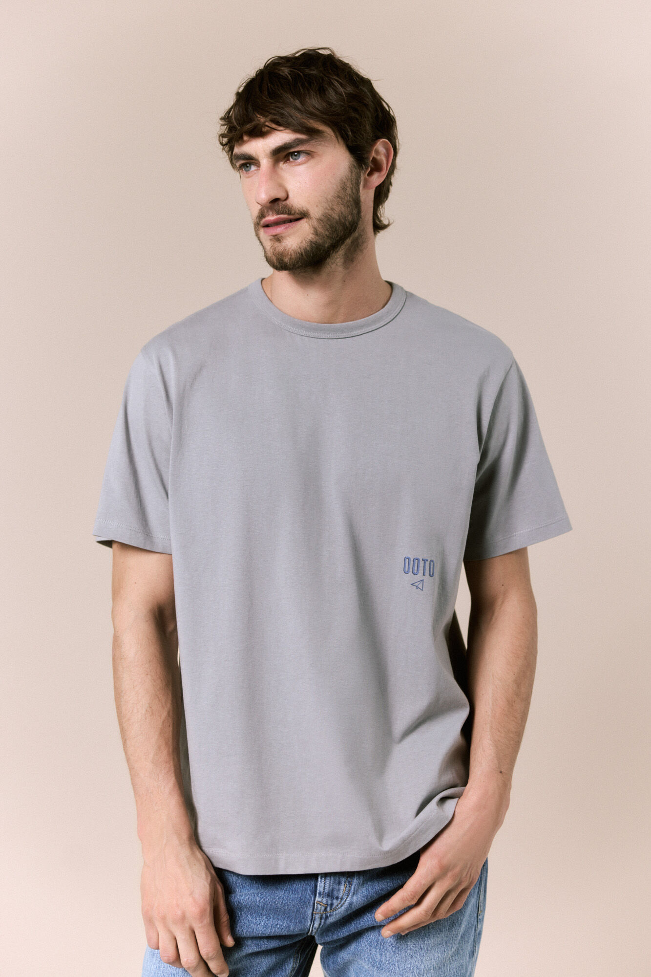 OOTO Camiseta lavada con logo