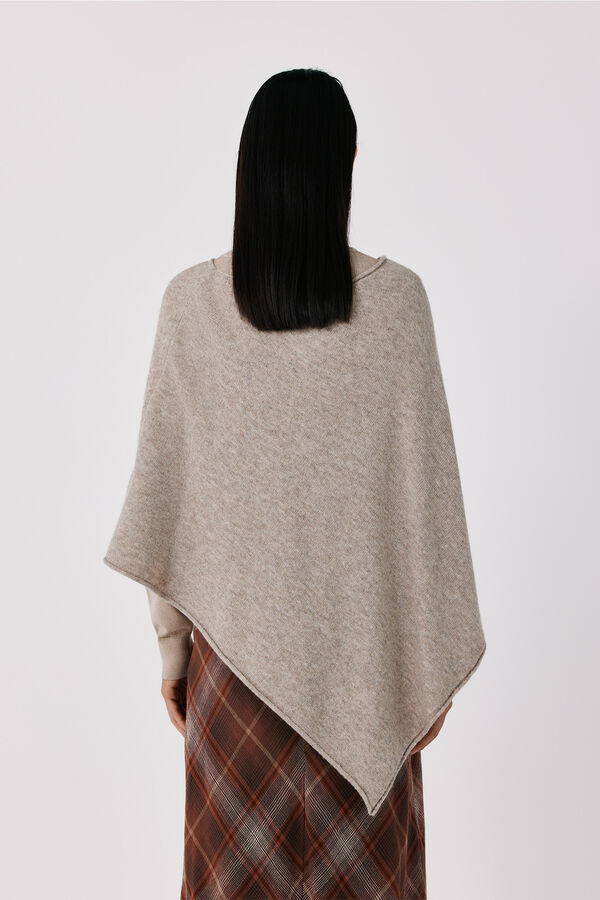 Cortefiel Soft touch poncho Beige