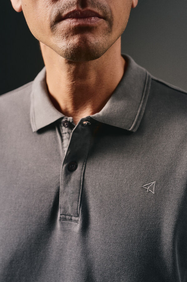 OOTO Camisa polo piqué lavada com bordado de avião Cinzento