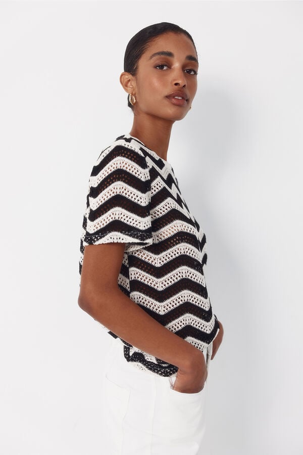 Cortefiel Top crochet zig-zag Black
