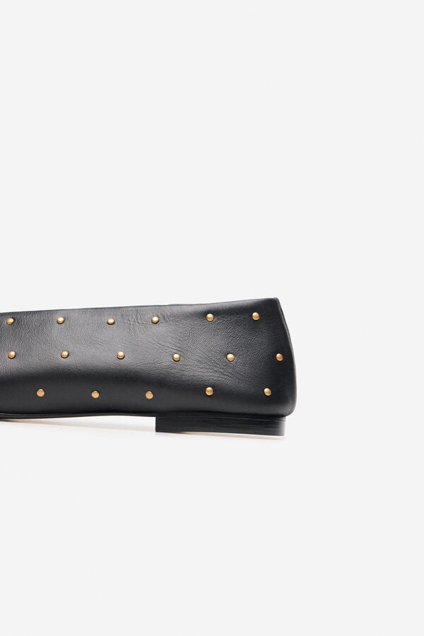 Cortefiel Studded leather ballerina Black