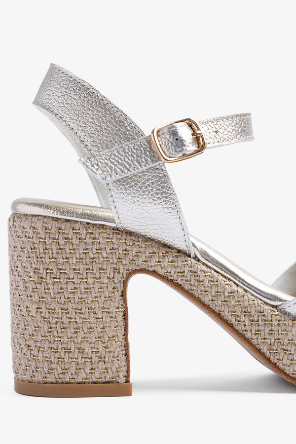 Popa Sand&aacute;lia cunha salto senhora Daira Laminado Dourado