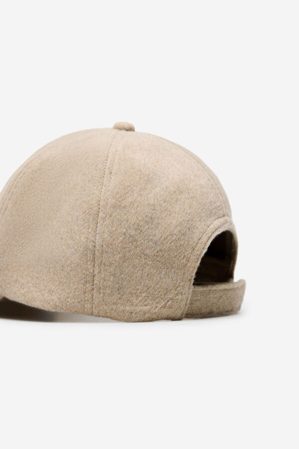 Cortefiel Soft fabric cap Beige