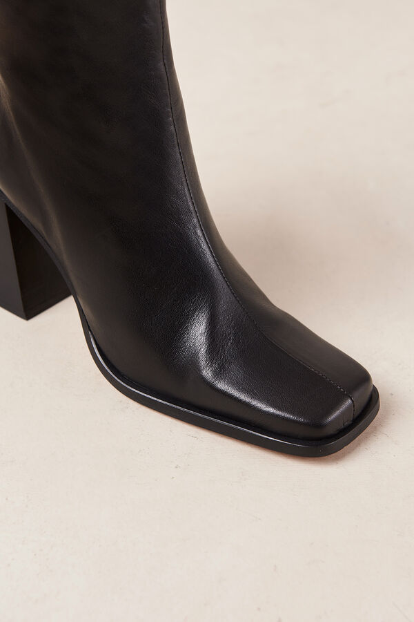 Cortefiel South leather boots Black