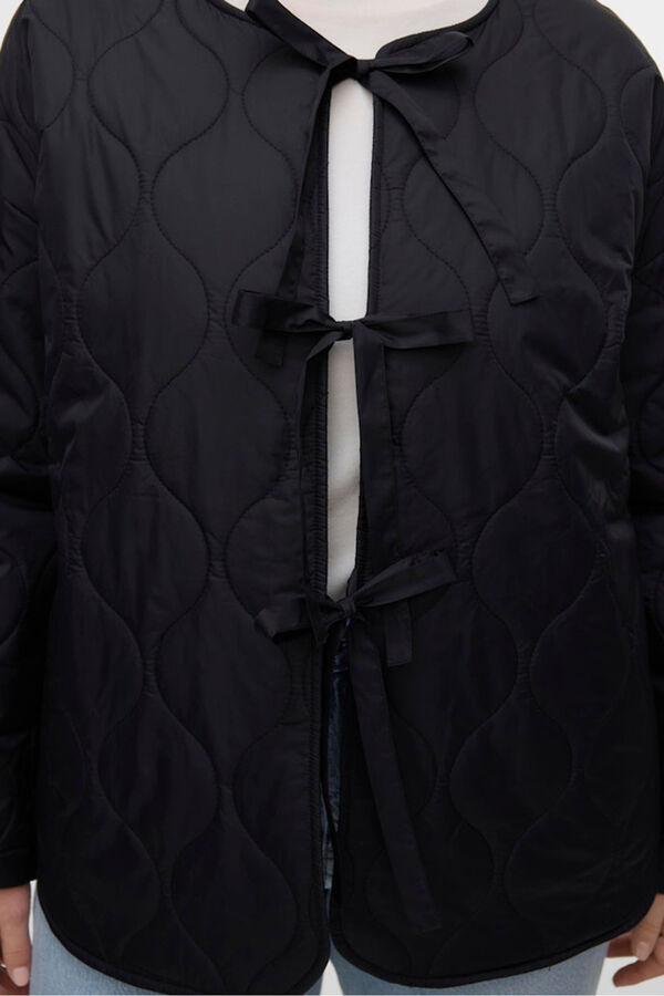 Vero Moda Curve Casaco acolchoada de tamanho grande Preto