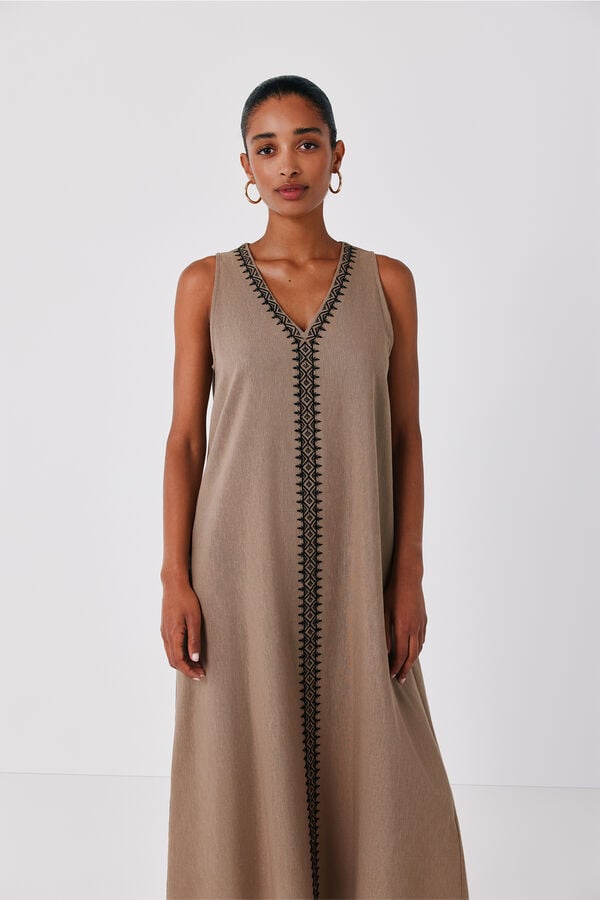Cortefiel Vestido bordado Beige