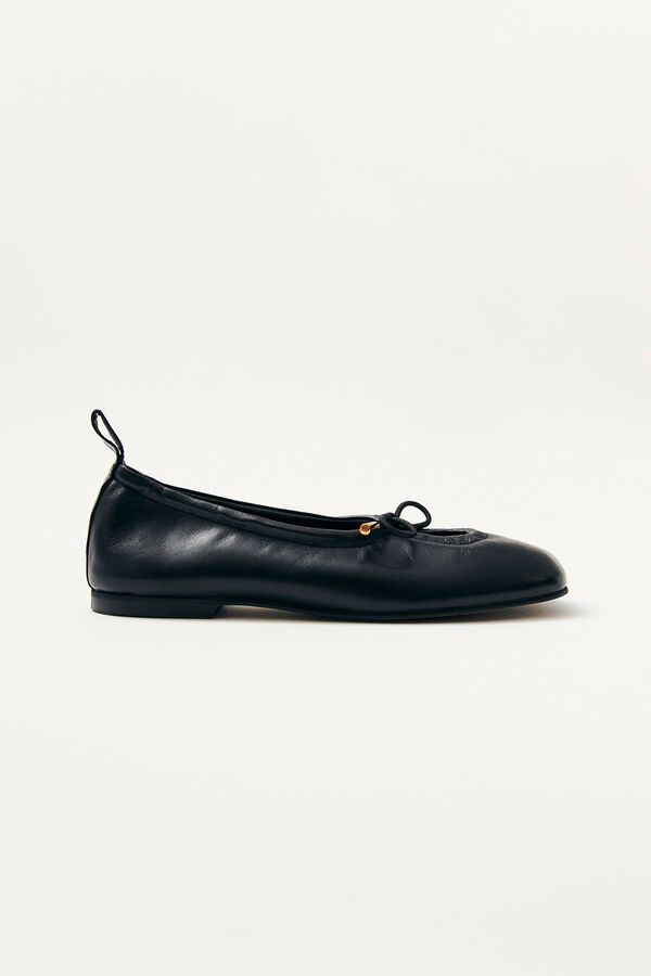 Cortefiel Rosalind leather ballerinas Black