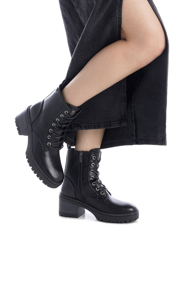 XTI Lace-up ankle boot Black