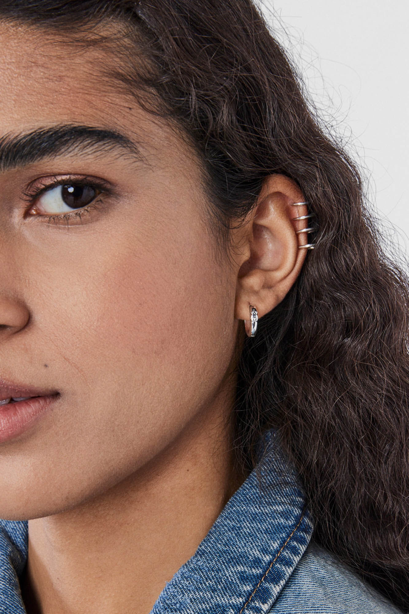 Basics silver bear hoop earrings Women s accessories Cortefiel