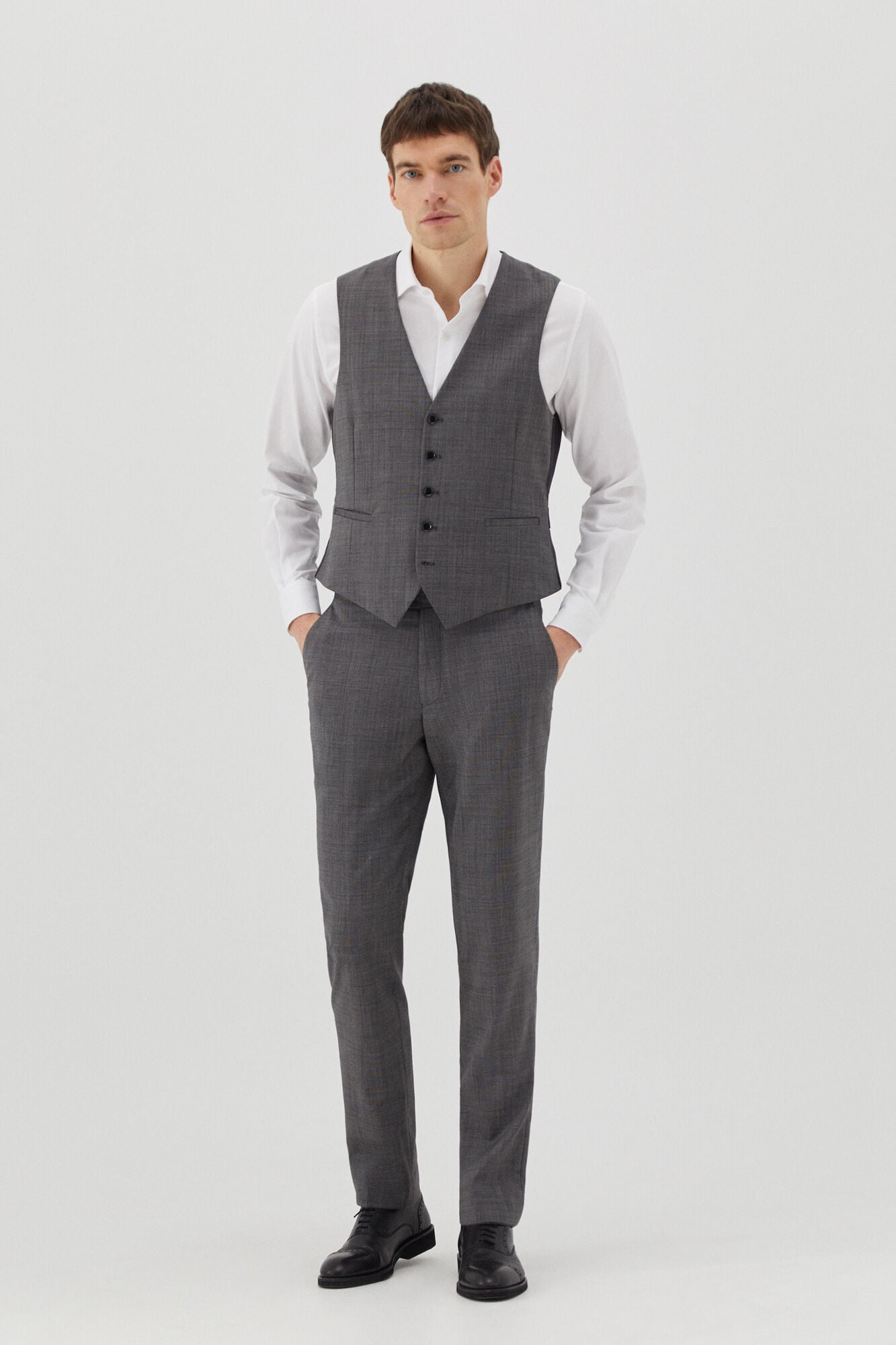 Trajes de hombre | Rebajas | Cortefiel