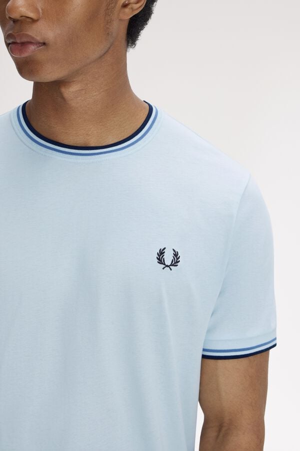 Fred Perry T-shirt with two-stripe trim Blue