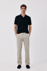 Cortefiel Chino b&aacute;sico ligero regular Beige