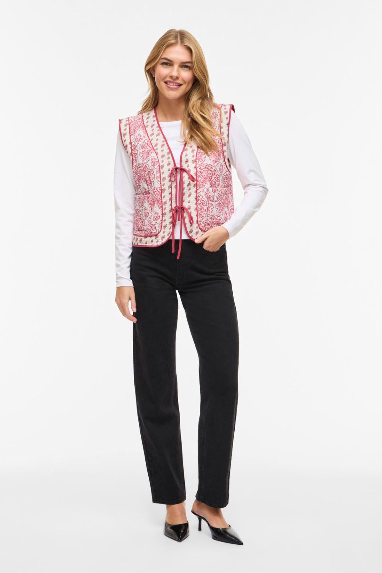 Vila Colete acolchoado estampado com la&ccedil;os