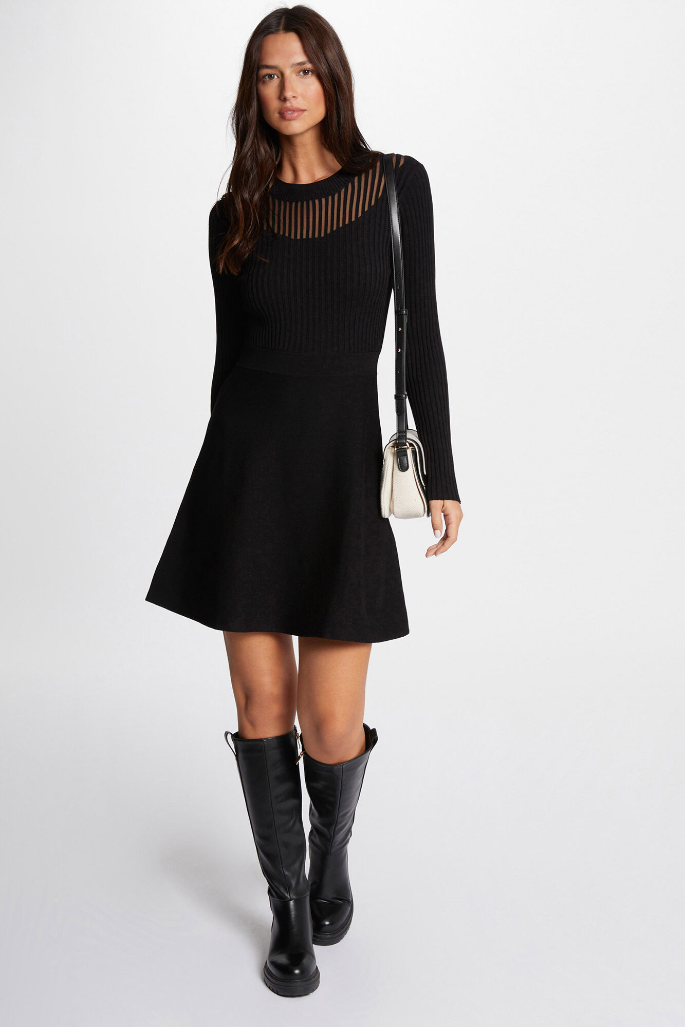 Short A line knit dress Women s dresses and jumpsuits Cortefiel