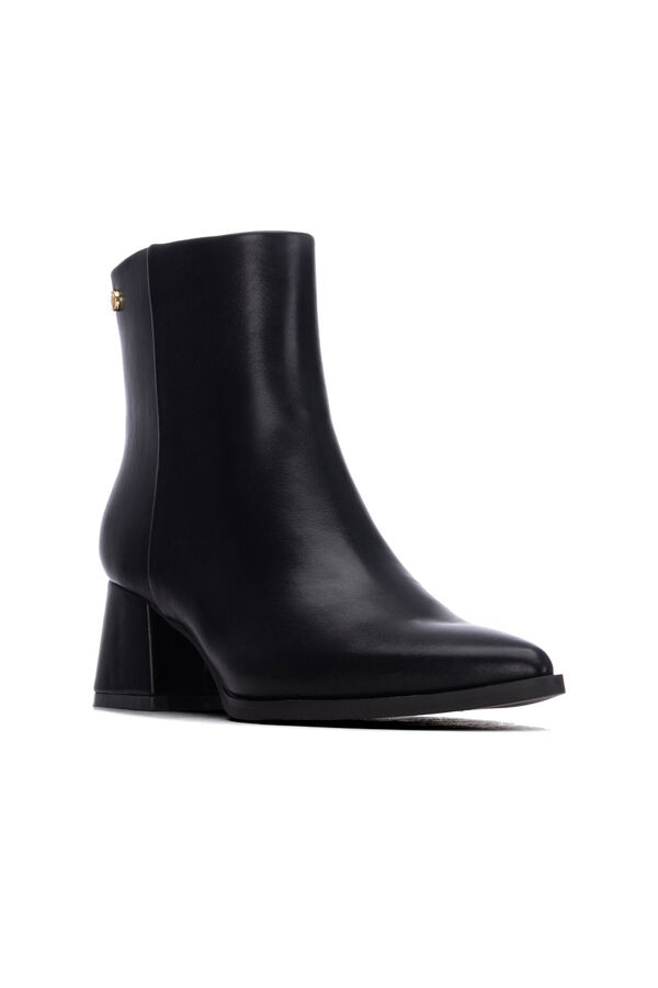 XTI Botim casual com tac&atilde;o e fecho-&eacute;clair Preto