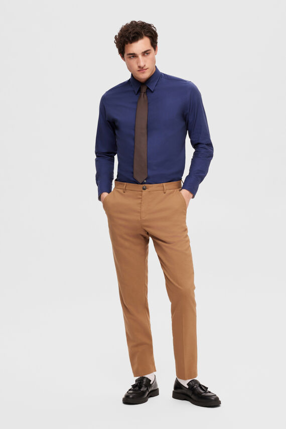 Camisa de algodón orgánico Slim Fit.