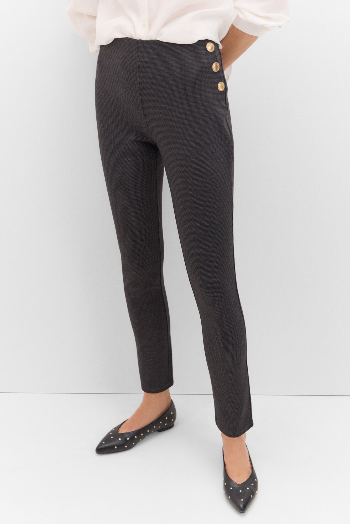 Legging con botonadura Women s trousers Cortefiel