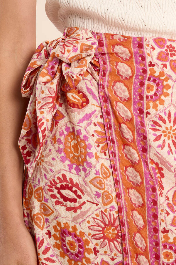 Molly Bracken Saia comprida estampada e com la&ccedil;ada Vermelho