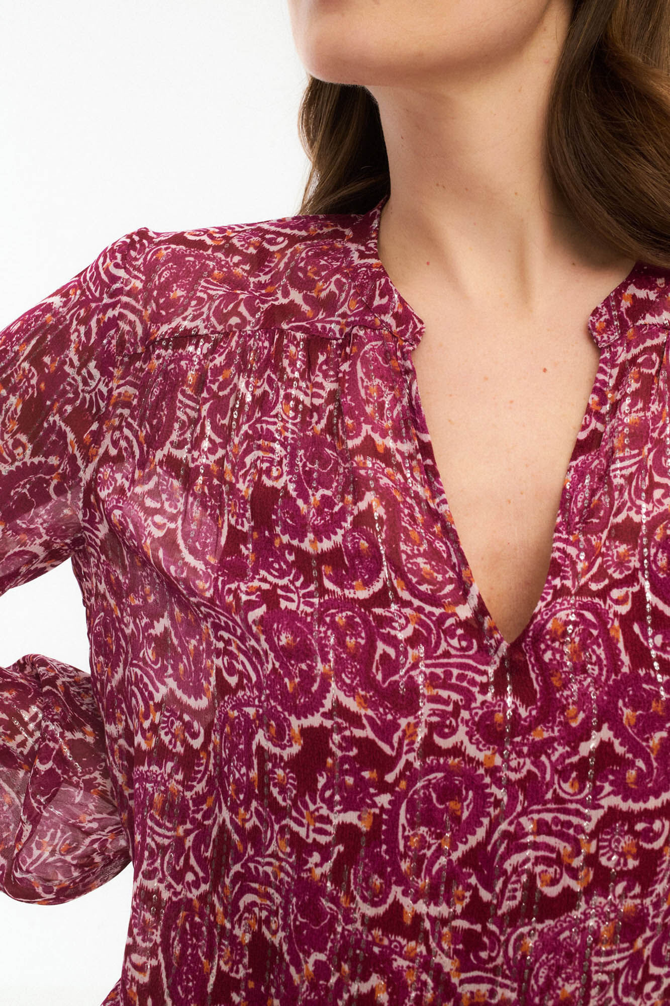 Vila Blusa manga longa com estampa de lurex