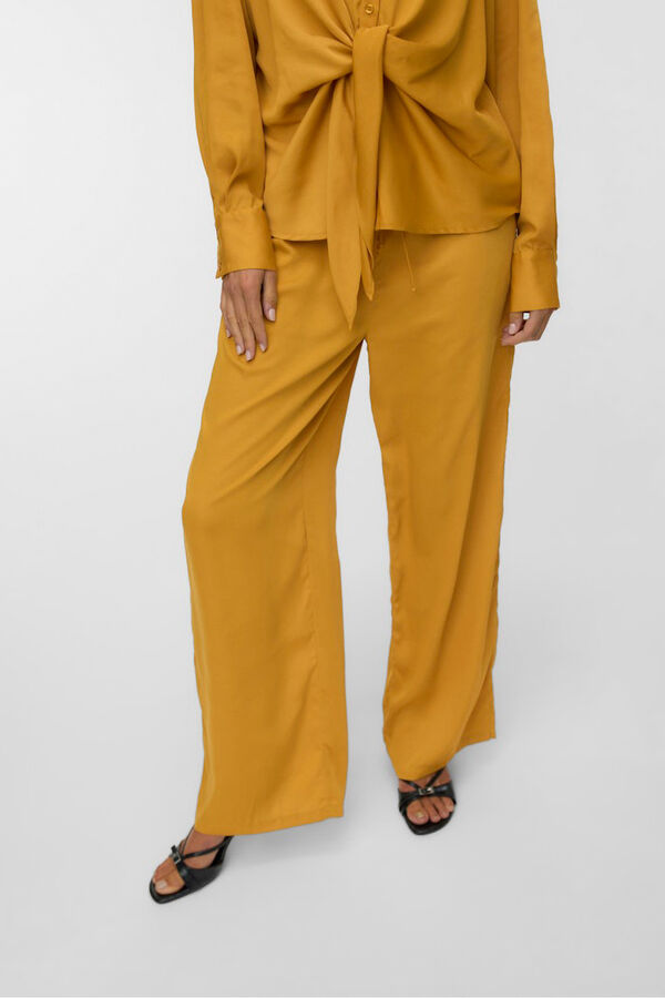 Vero Moda Calças compridas de cetim  Castanho