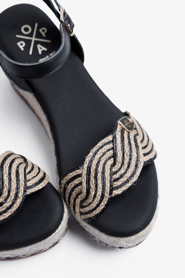 Popa Sand&aacute;lia cunha baixa senhora Garua Juta Preto