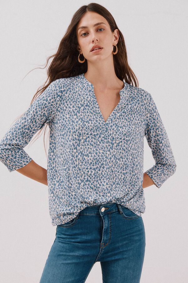 Cortefiel Camiseta básica escote mão Estampado azul