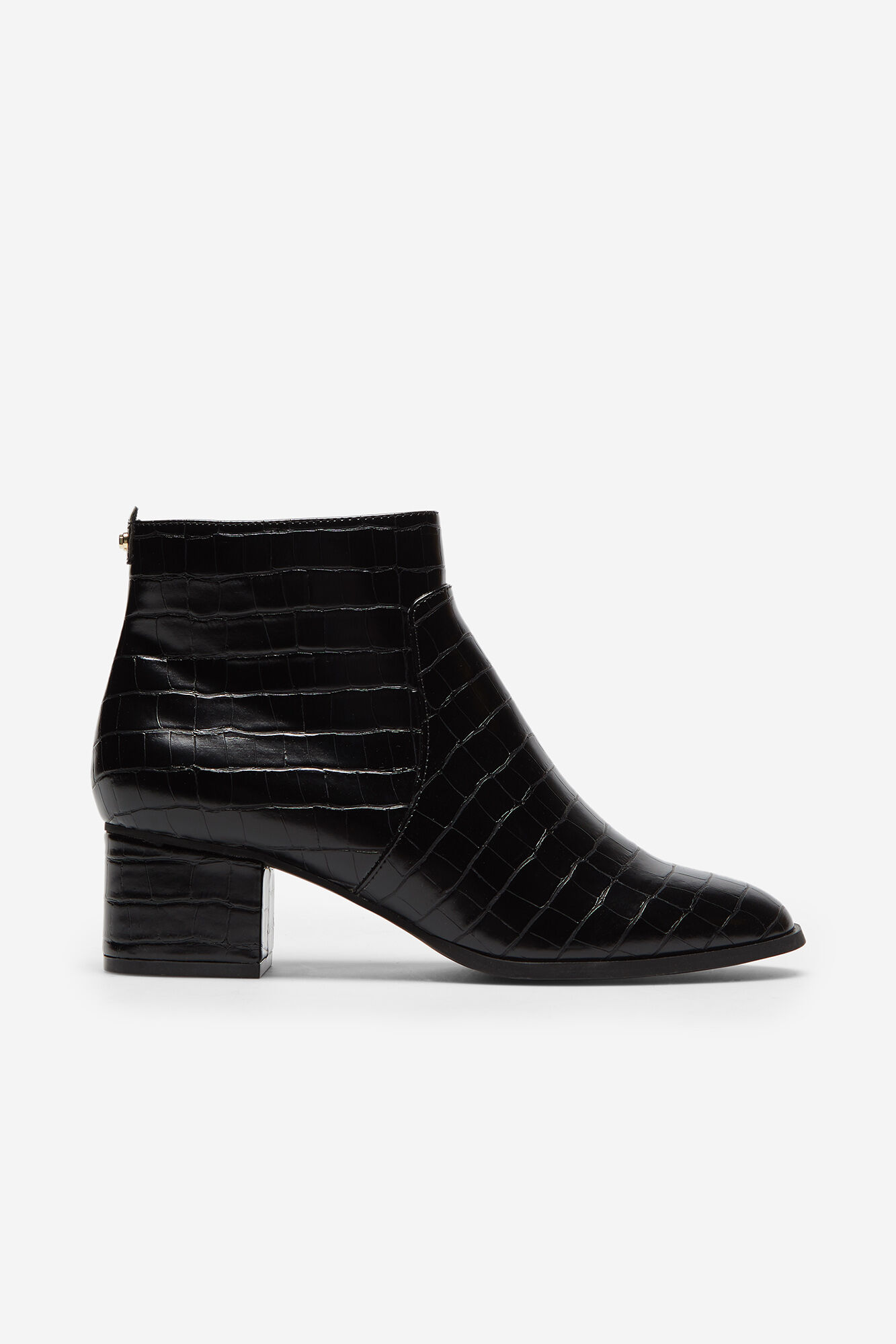 crocodile effect ankle boots