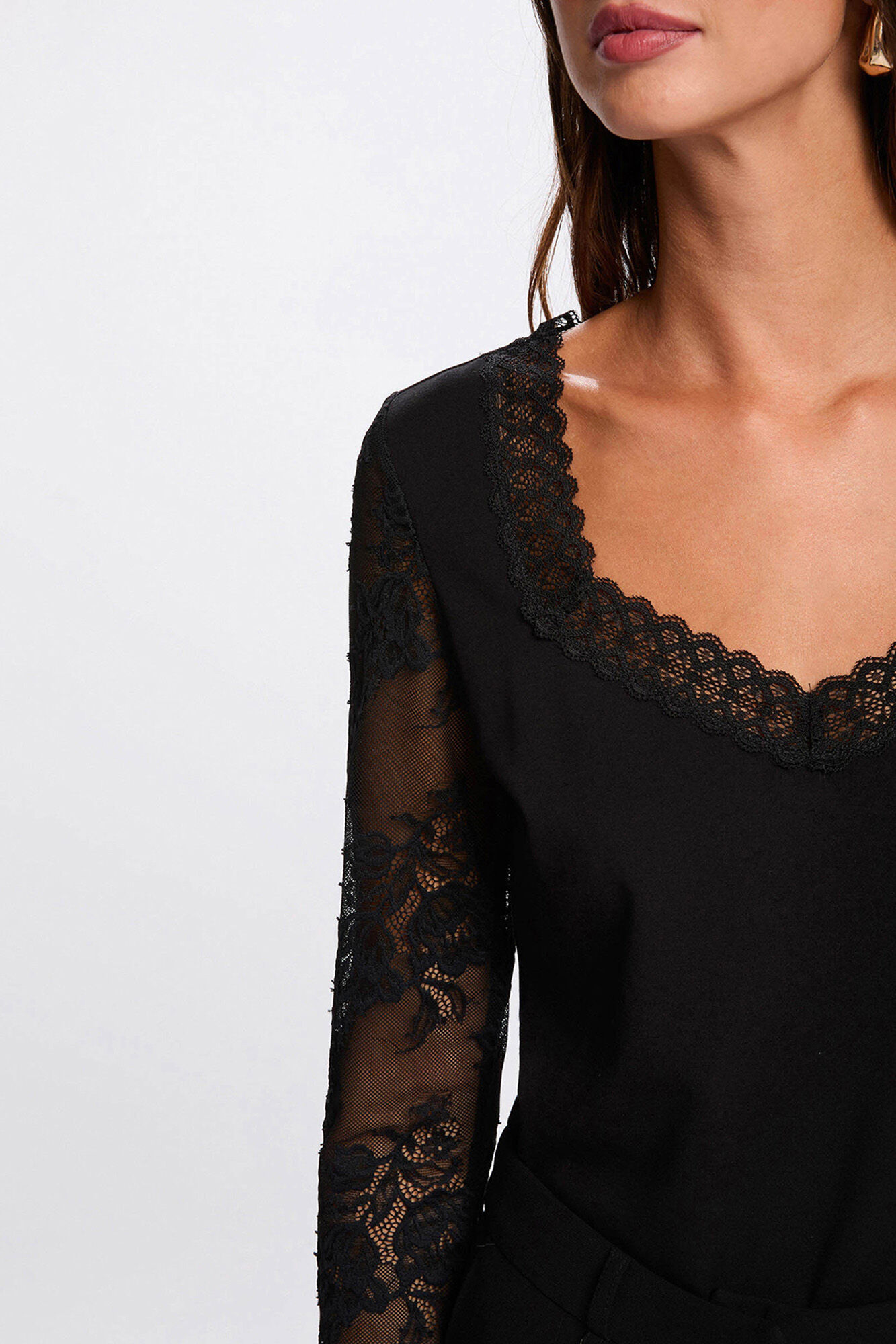 Morgan Camiseta encaje cuello coraz&oacute;n