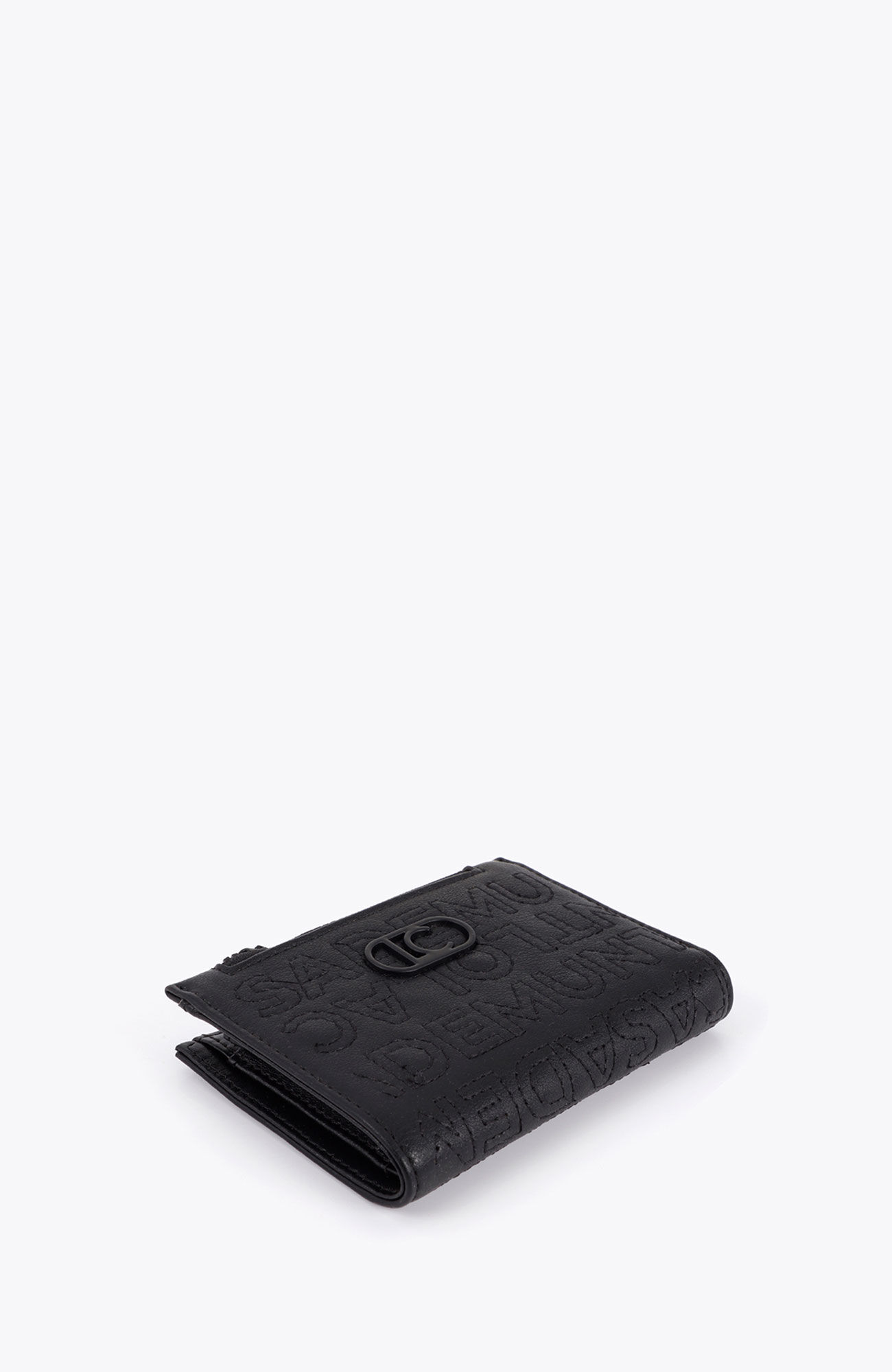 Lola Casademunt Carteira m&eacute;dia