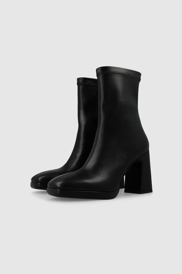Lodi Botins de camurça com salto Preto