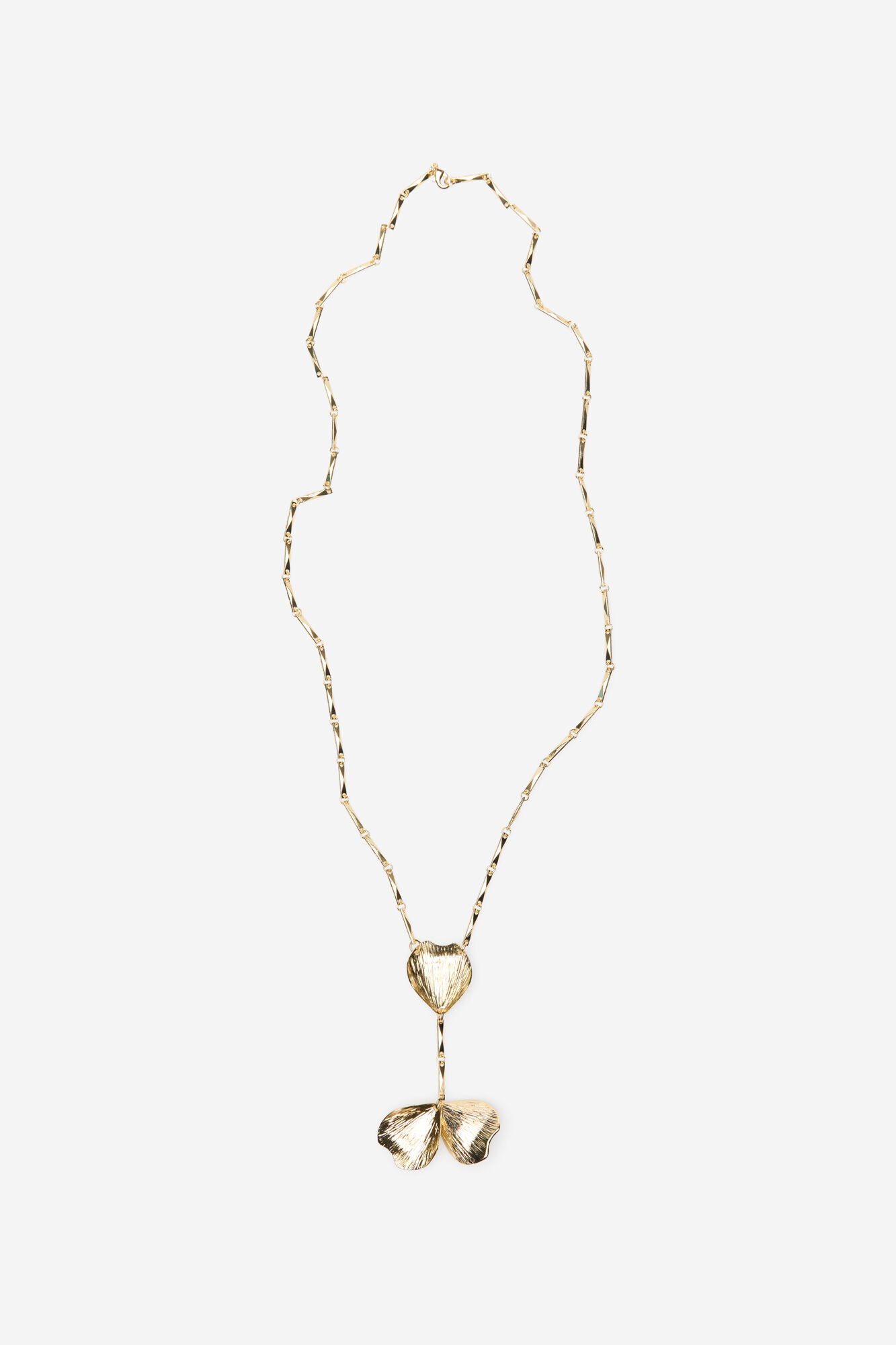 Cortefiel Long petal necklace