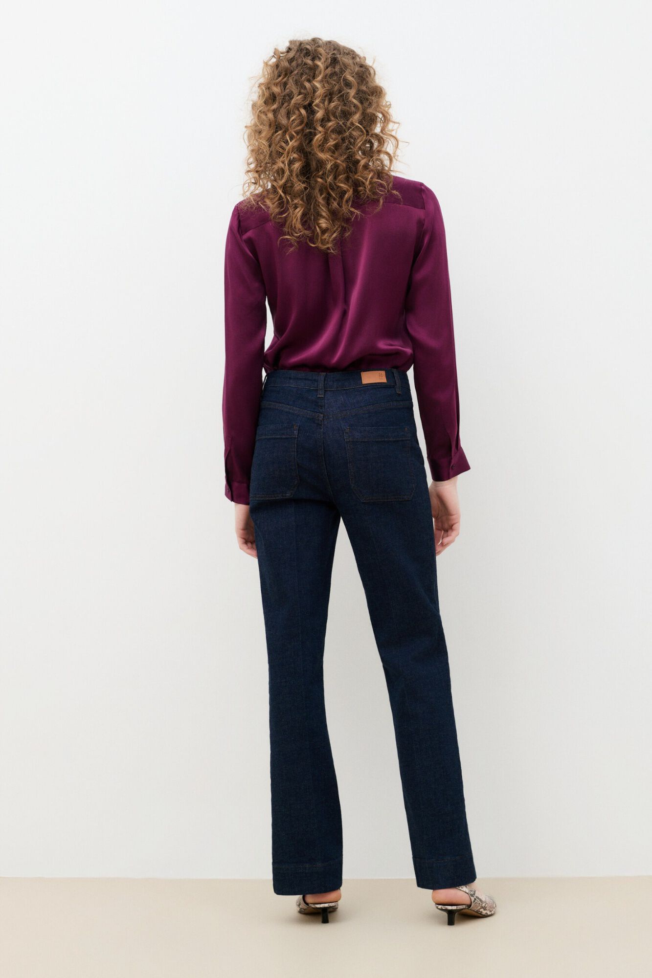 Caroll Cal&ccedil;a corte flare Pelleydenim2
