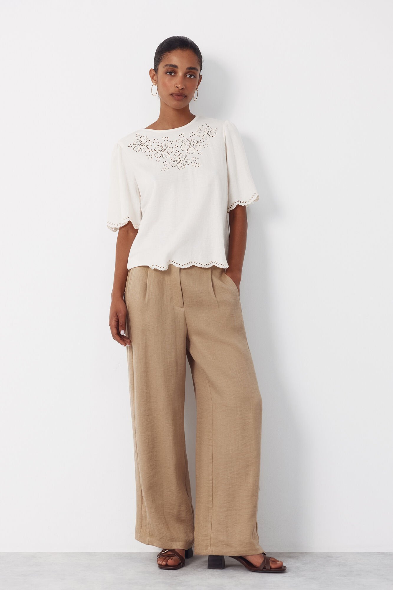 Cortefiel Embroidered t-shirt