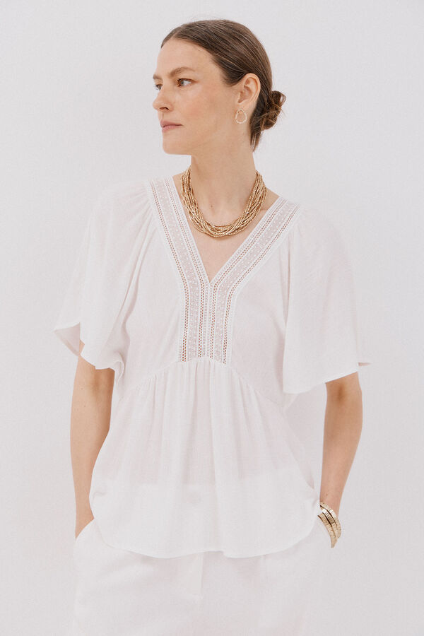 Cortefiel V V neckline White