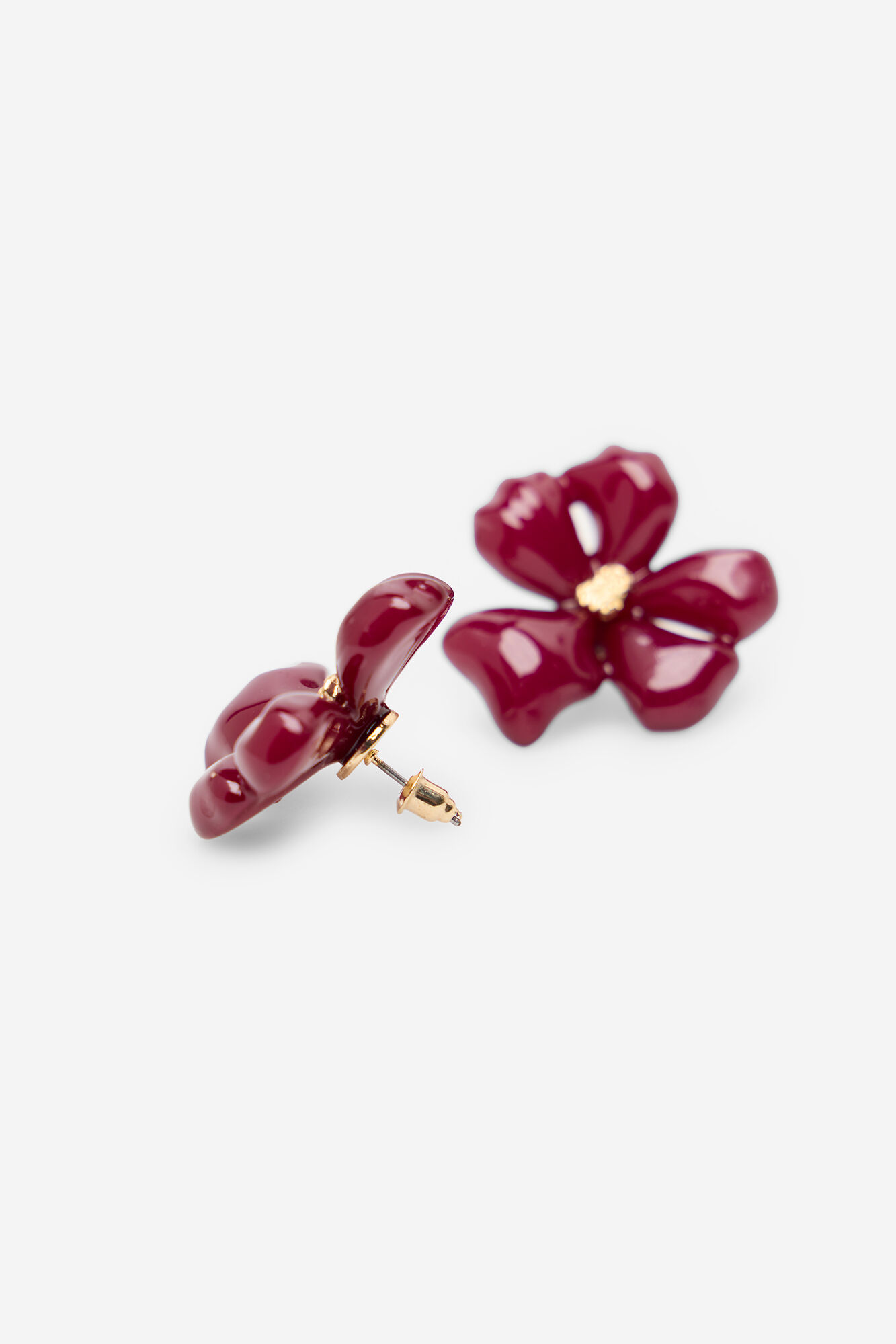 Cortefiel Vintage flower earrings