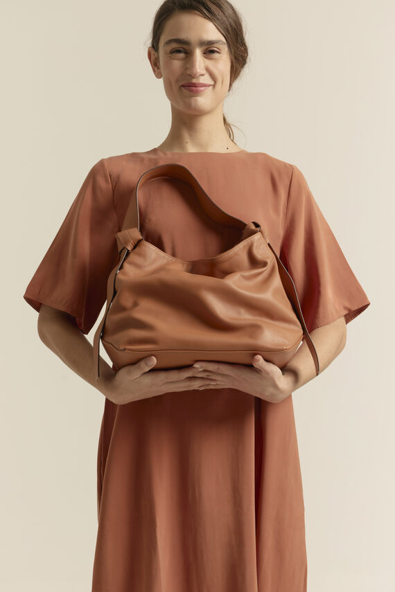 Bolso Nudo M Cuero