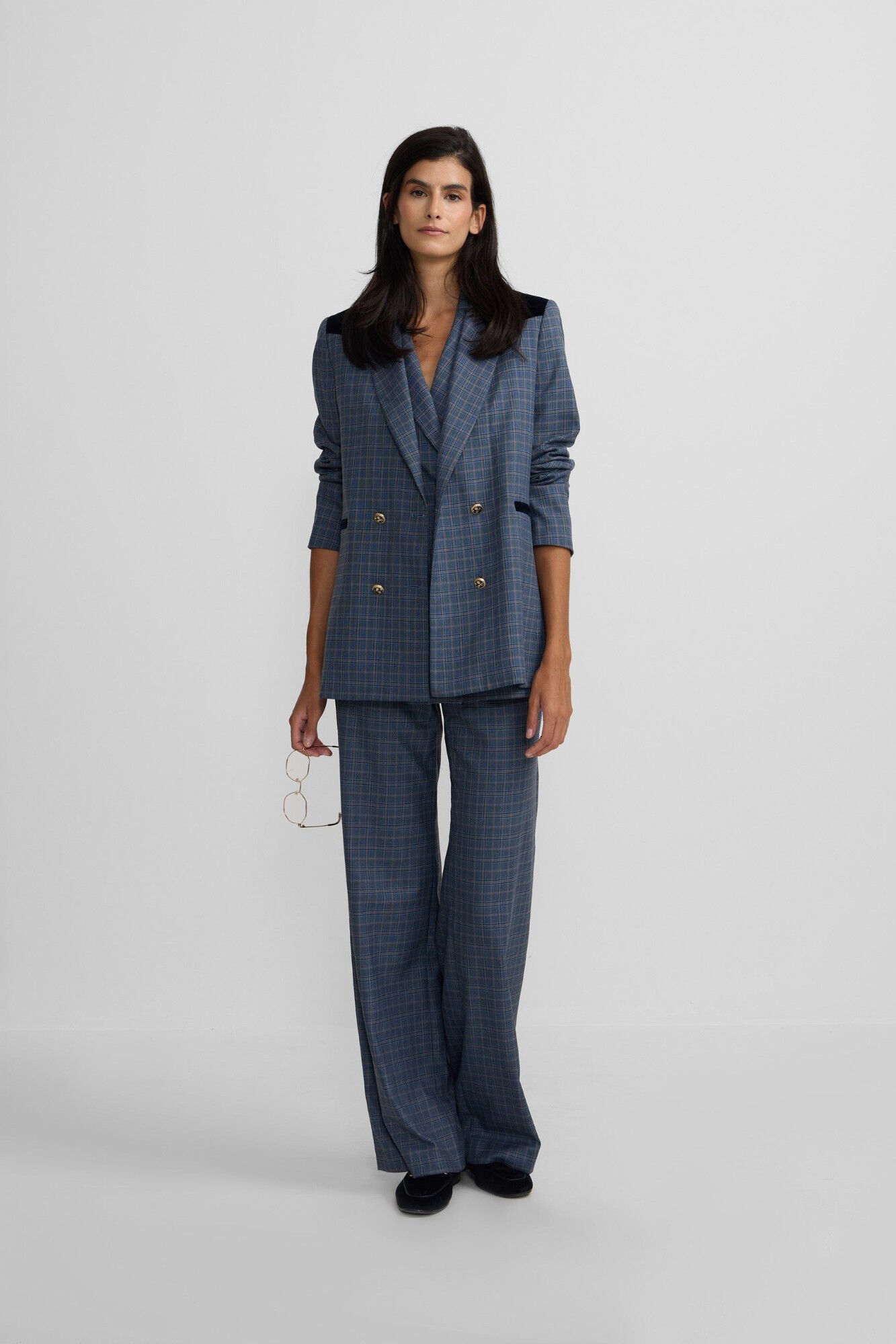 Silbon Americana detalles terciopelo cuadros